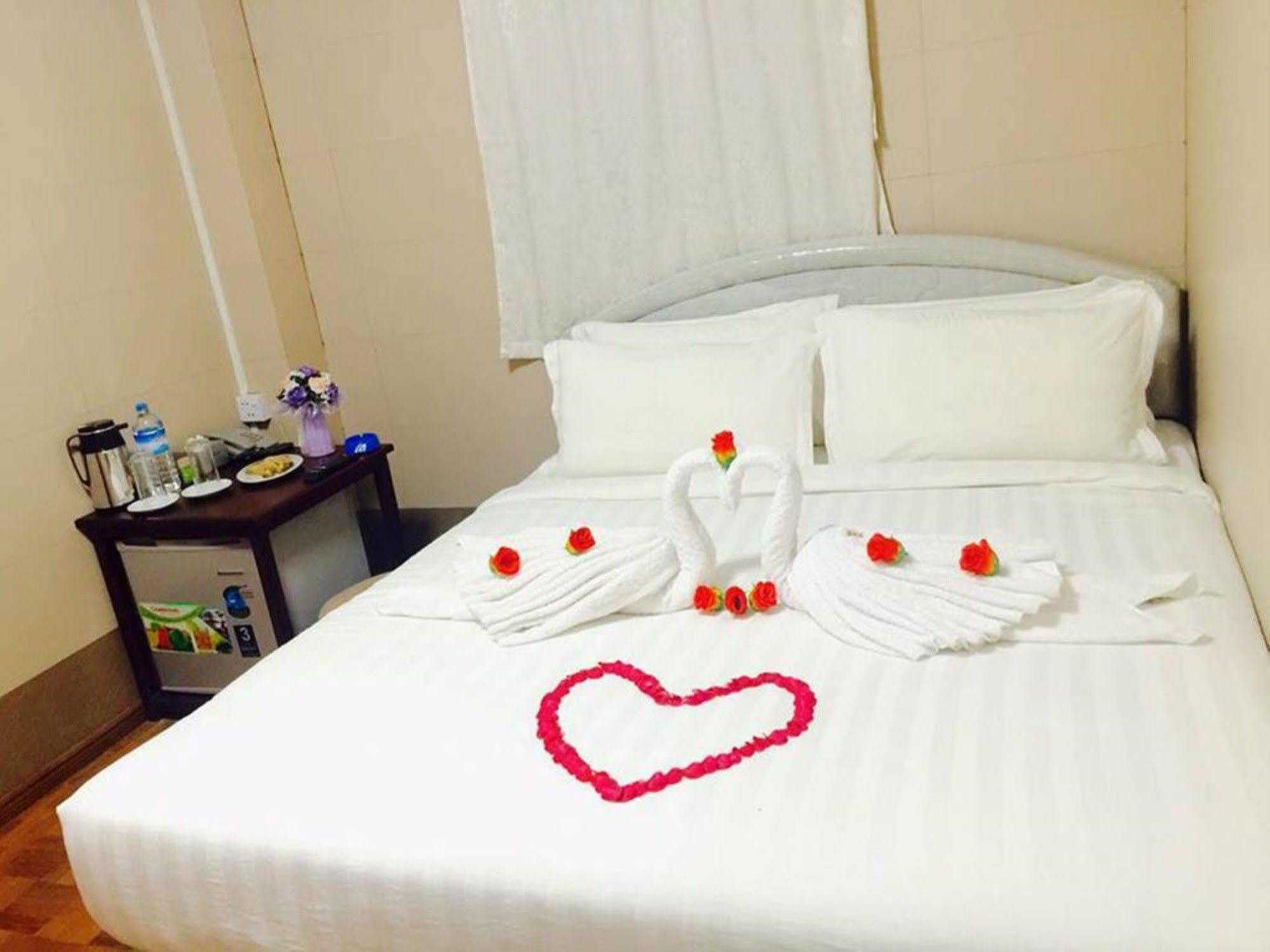 Pandora Motel Rangún Exteriér fotografie