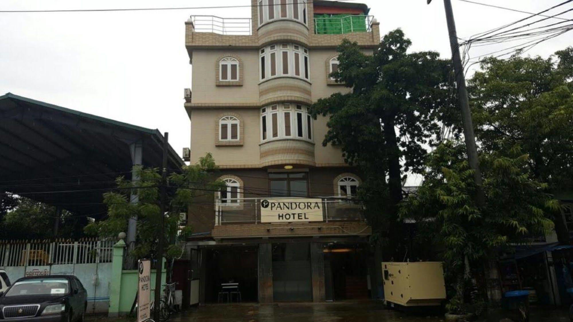 Pandora Motel Rangún Exteriér fotografie